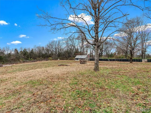 $649,900 | 4530 Highway 110, De Soto, MO 63020