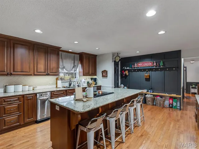 $649,900 | 4530 Highway 110, De Soto, MO 63020