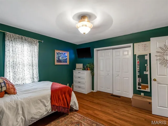 $649,900 | 4530 Highway 110, De Soto, MO 63020