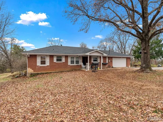 $649,900 | 4530 Highway 110, De Soto, MO 63020