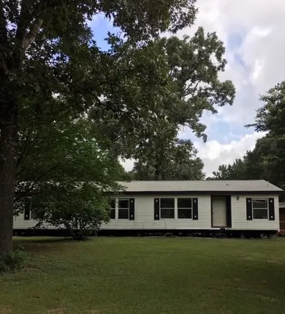 $950 | 20272 Forest Woods Lane, Unit B, Montgomery, TX 77356