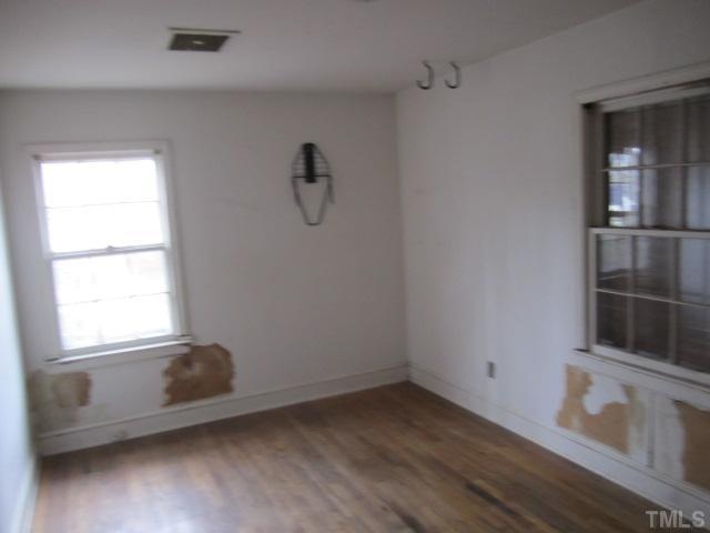 2608 Springhill Avenue Raleigh, NC 27603 - Photo 6 of 8