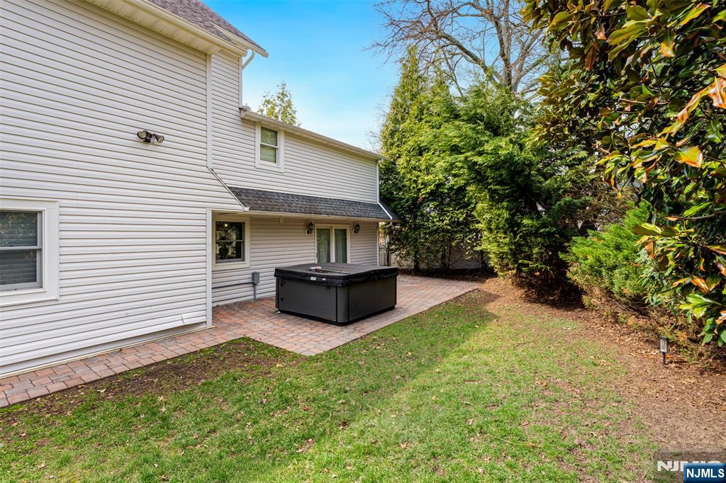 8 Dean Court Rutherford, NJ 07070 - Photo 26 of 31