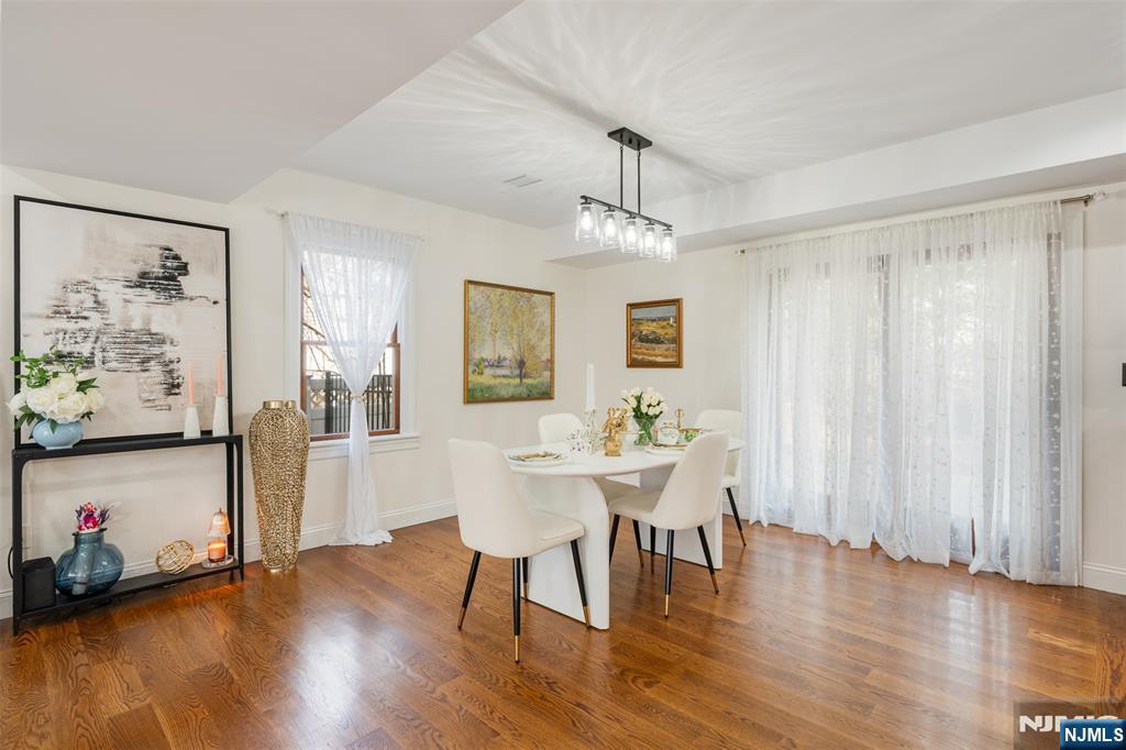 8 Dean Court Rutherford, NJ 07070 - Photo 8 of 31