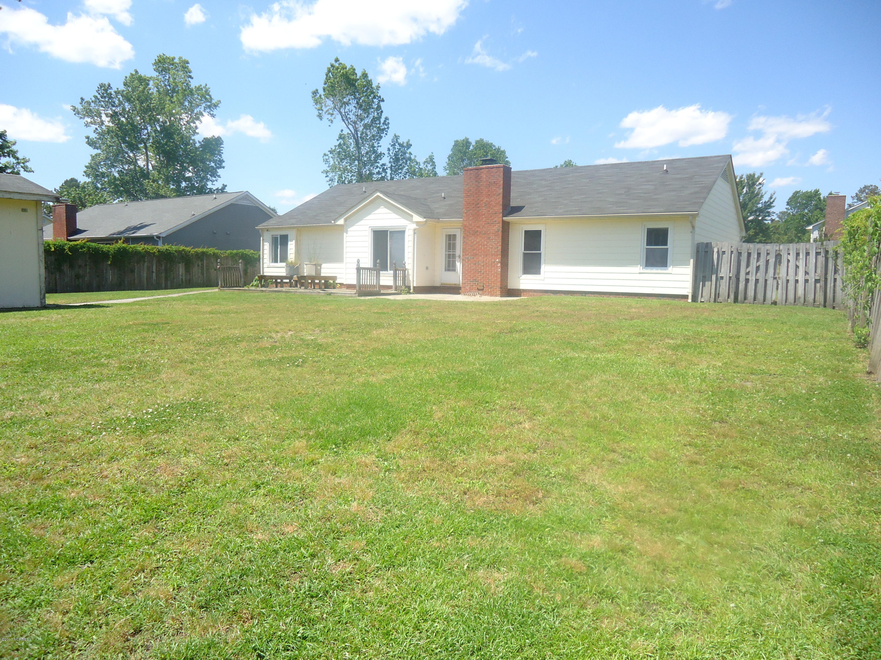 423 Raintree Road Jacksonville, NC 28540 - Photo 40 of 52 DSC04619