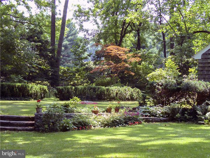 635 Newtown Road Berwyn, PA 19312 - Photo 3 of 8