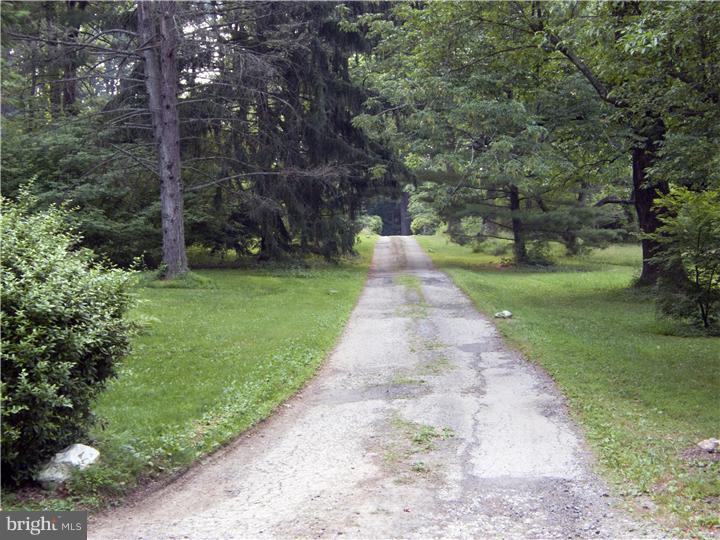 635 Newtown Road Berwyn, PA 19312 - Photo 7 of 8