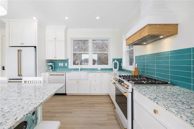 $2,750,000 | 38 Beach Drive, South Kingstown, RI 02879