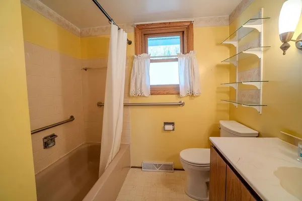 $329,000 | S351 County Rd G, Wonewoc, WI 53968