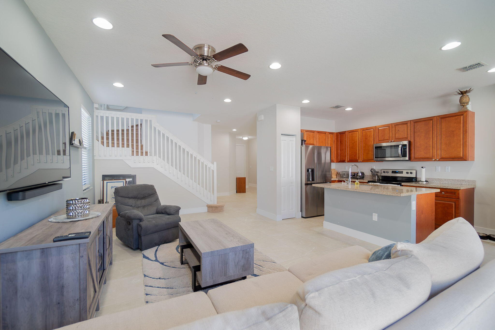 3015 Butternut Lane Riviera Beach, FL 33410 - Photo 9 of 37 Family room 3