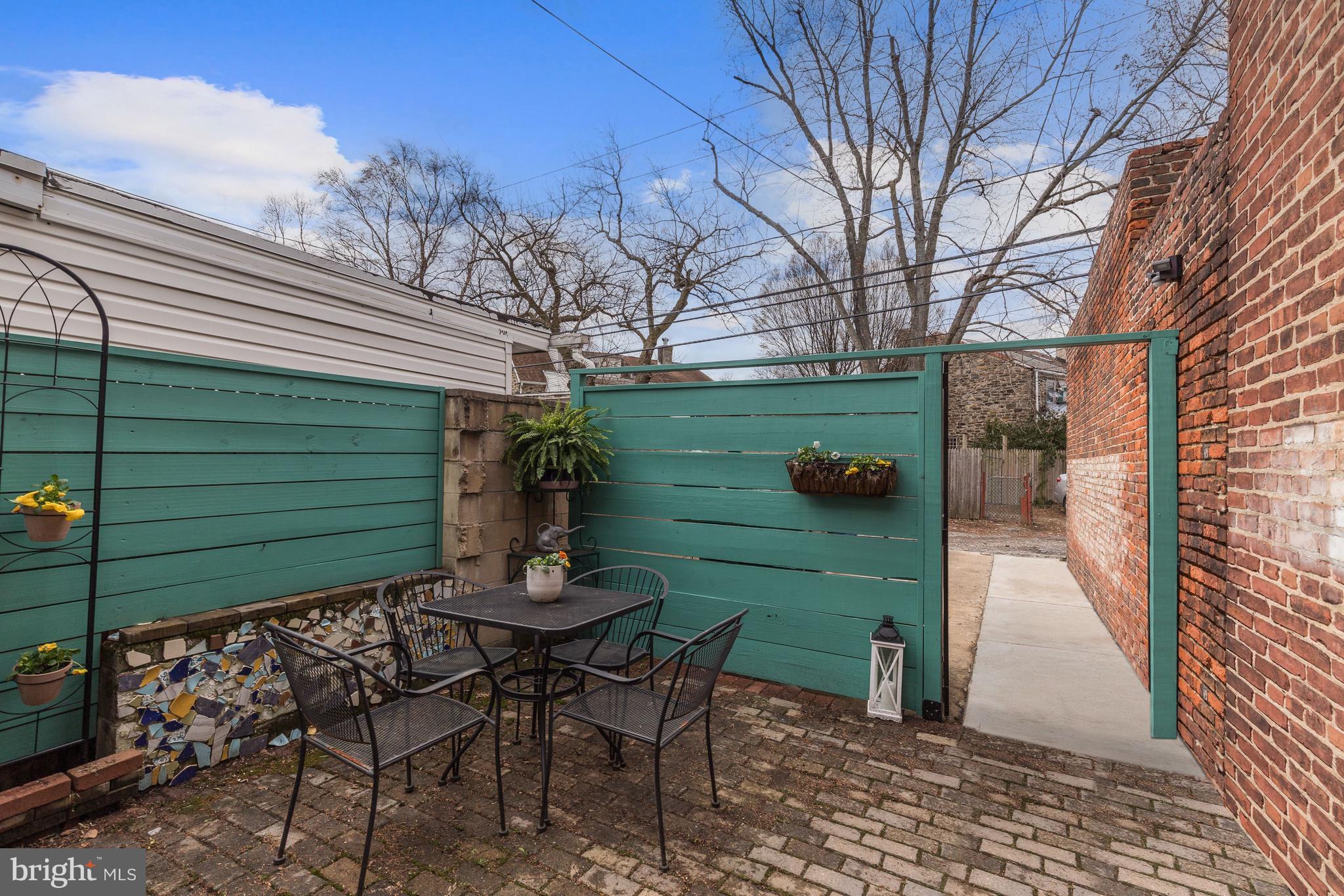 2944 Keswick Road Baltimore, MD 21211 - Photo 25 of 31 Fenced Patio