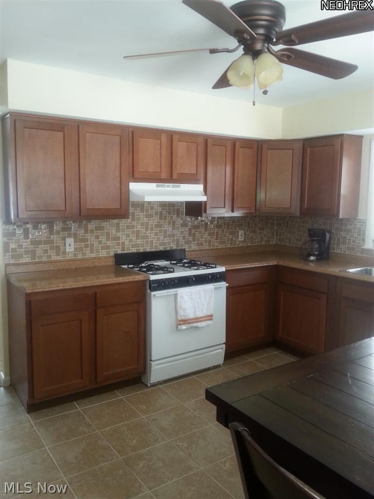 5895 Renninger Road Akron, OH 44319 - Photo 5 of 16 Gallery Image 5