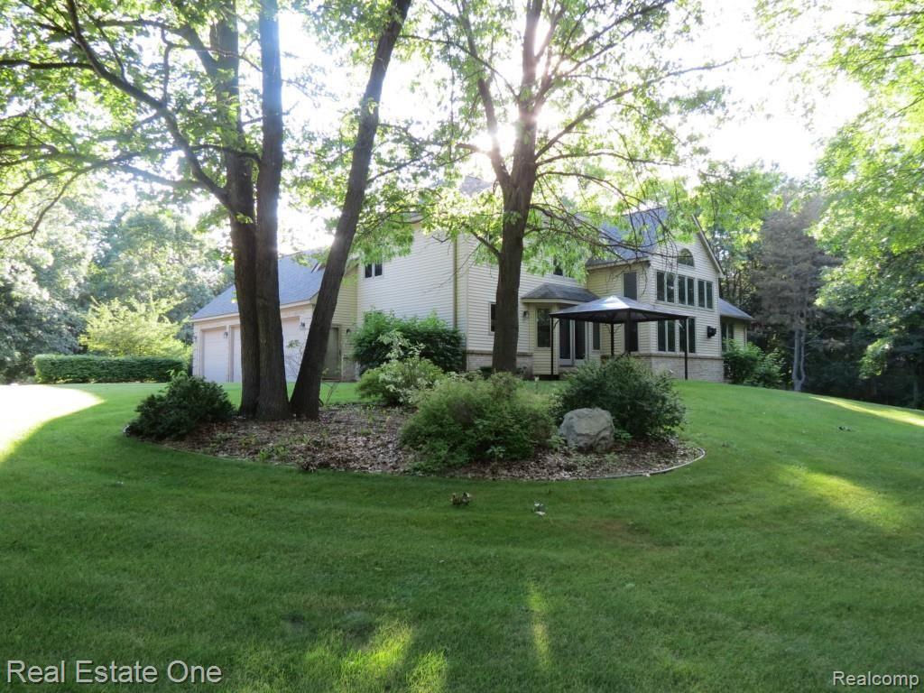 7091 Gawley Road Pinckney, MI 48169 - Photo 9 of 55 IMG_3743.jpg