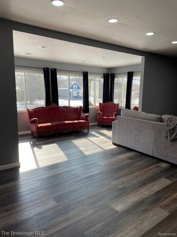 6367 East Pierson Road Flint, MI 48506 - Photo 6 of 39 Gallery Image 6