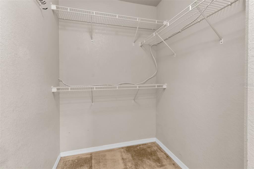5541 Rosehill Road, Unit 202 Sarasota, FL 34233 - Photo 28 of 47