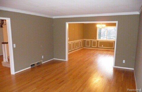 3242 Quail Ridge Circle Rochester, MI 48309 - Photo 8 of 25 Newer Hardwood Floors thruout