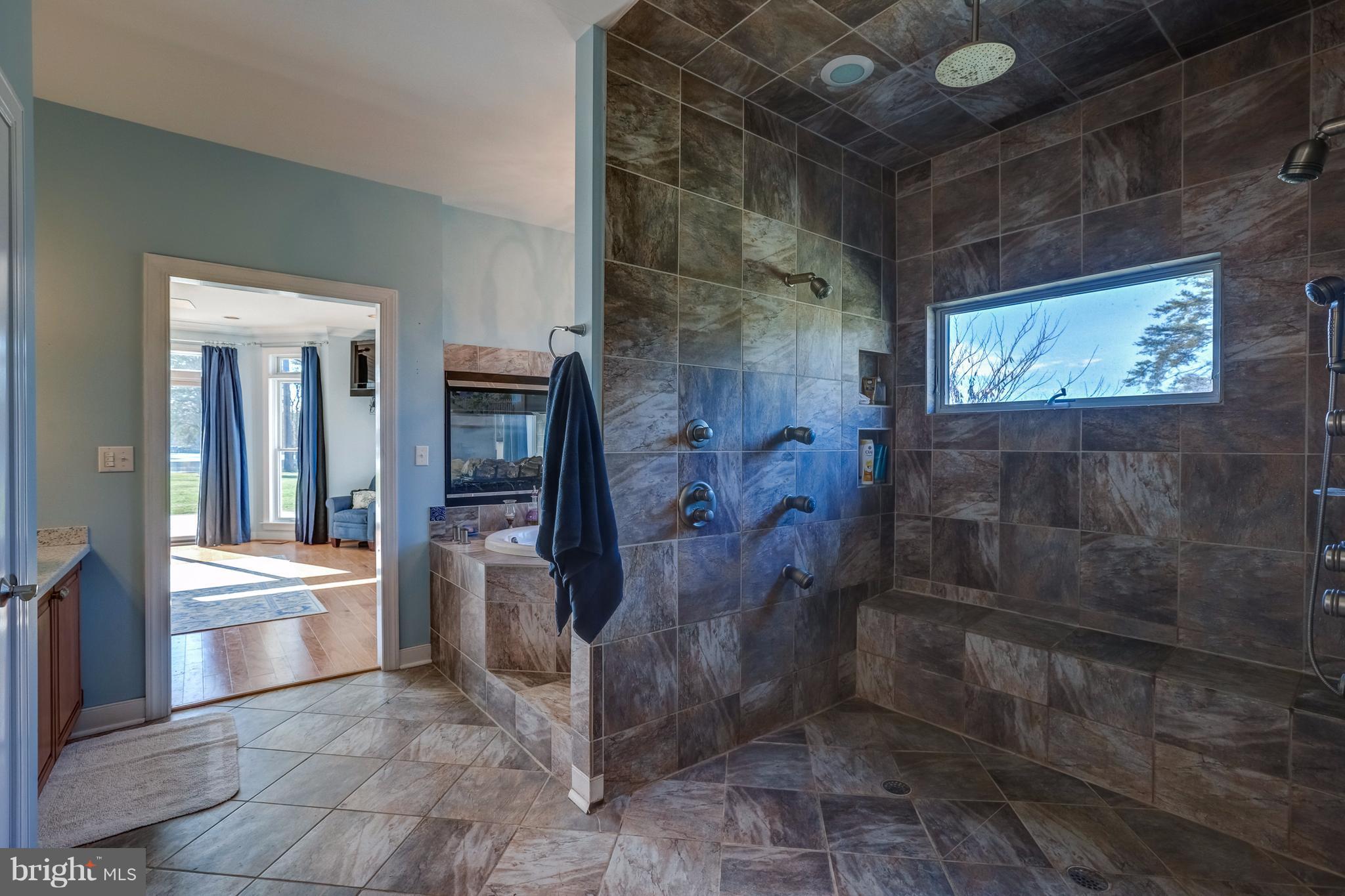 824 Skipjack Road Kinsale, VA 22488 - Photo 16 of 30 Bath (Master)
