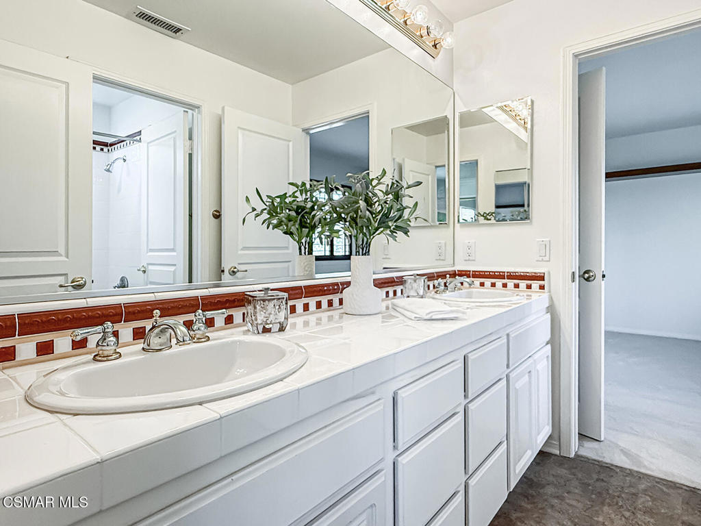 1971 Seabreeze Street Thousand Oaks, CA 91320 - Photo 41 of 72 Gallery Image 41