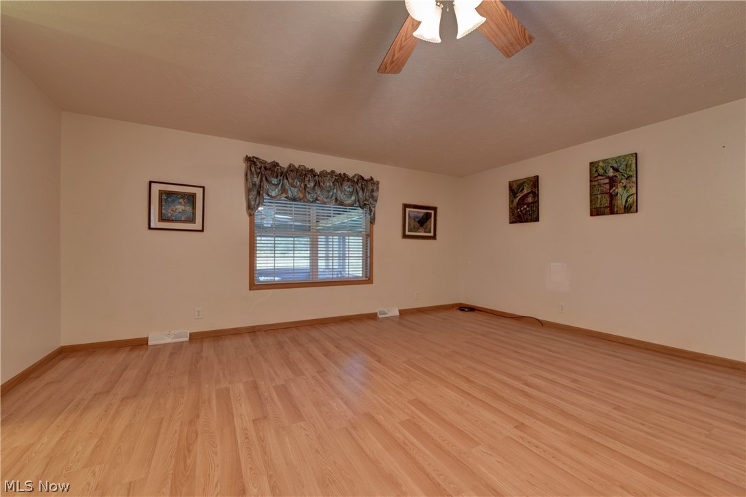 640 Monroe Road Wakeman, OH 44889 - Photo 5 of 35
