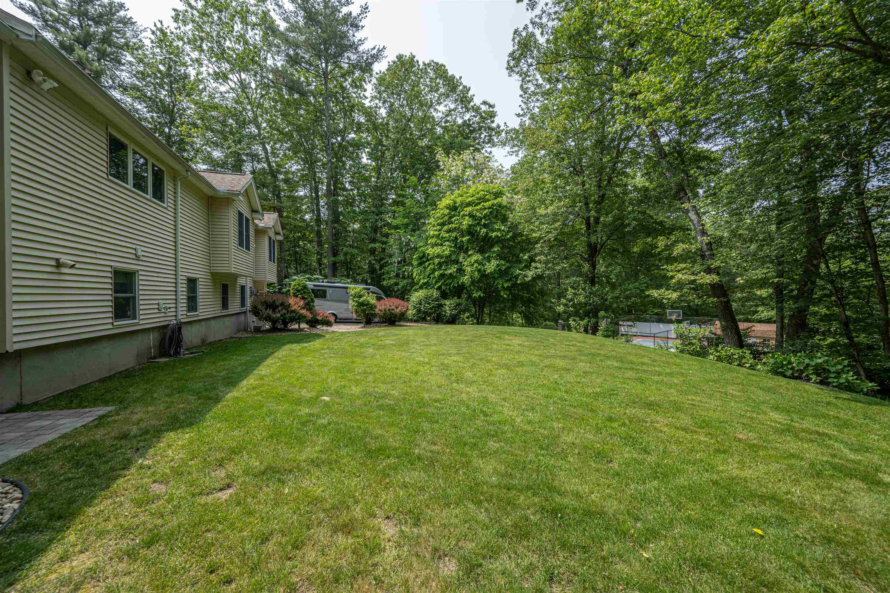 97 Shannon Road Salem, NH 03079 - Photo 12 of 60 Gallery Image 12