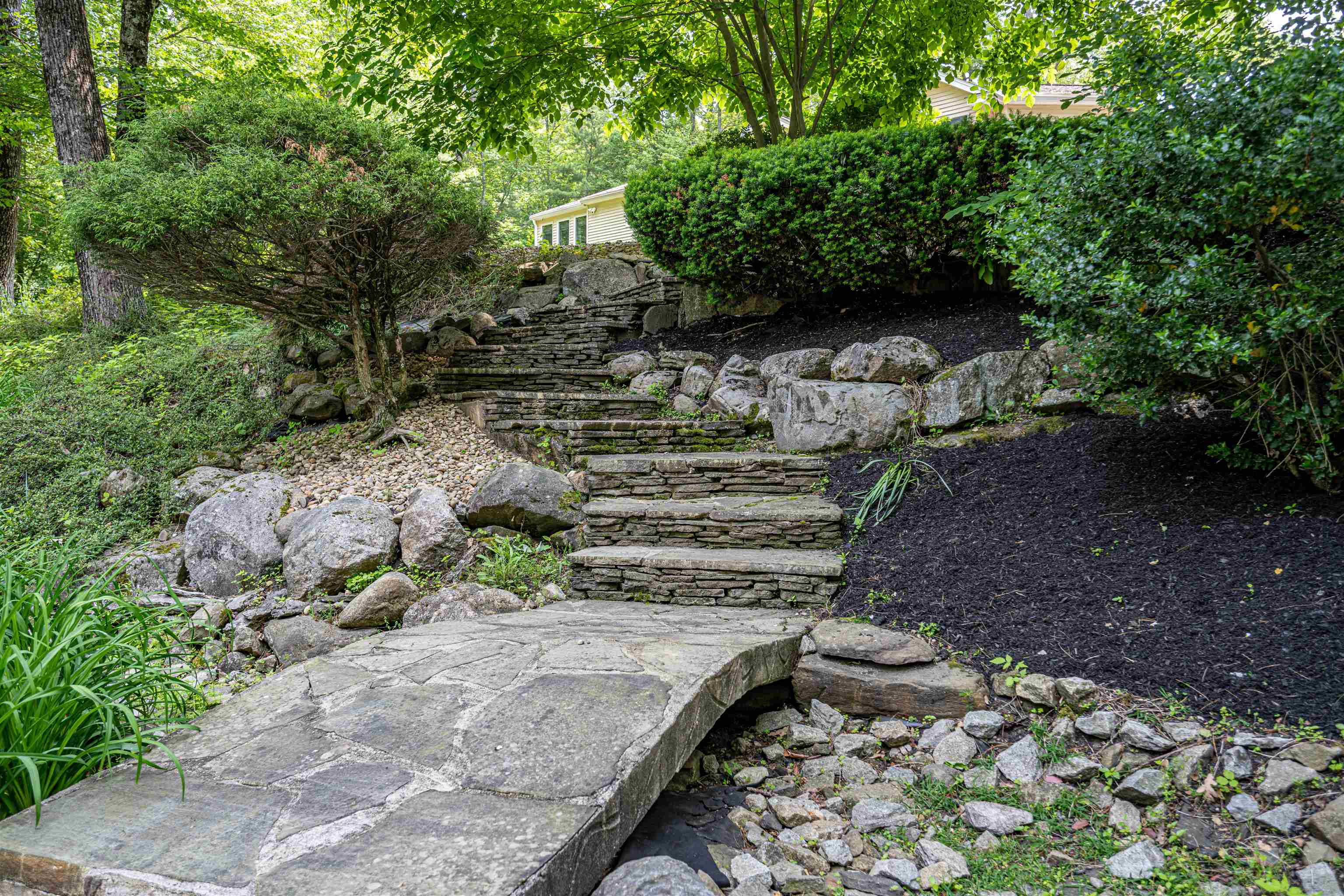 97 Shannon Road Salem, NH 03079 - Photo 28 of 60 Gallery Image 28
