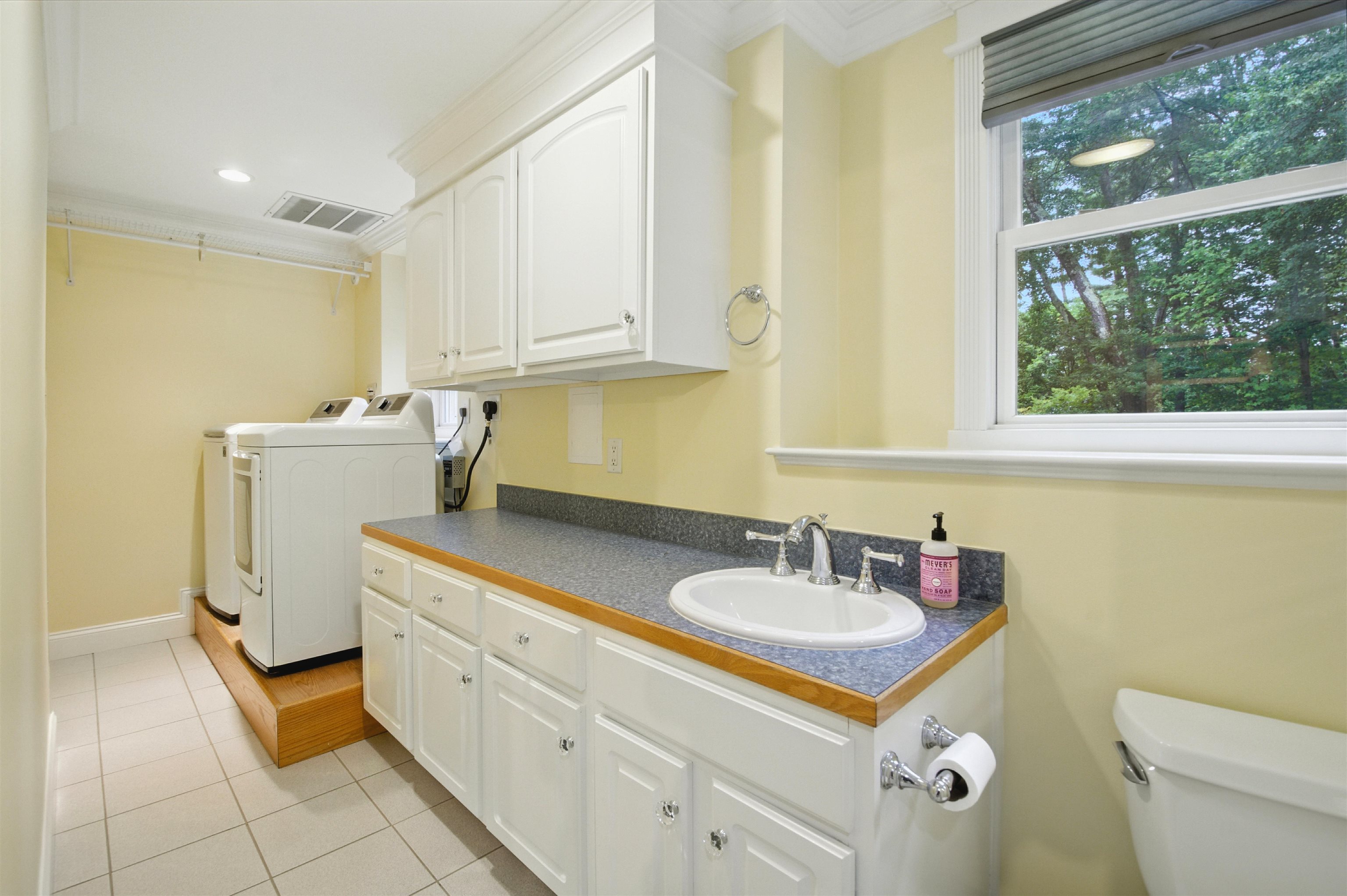 97 Shannon Road Salem, NH 03079 - Photo 52 of 60 Gallery Image 52