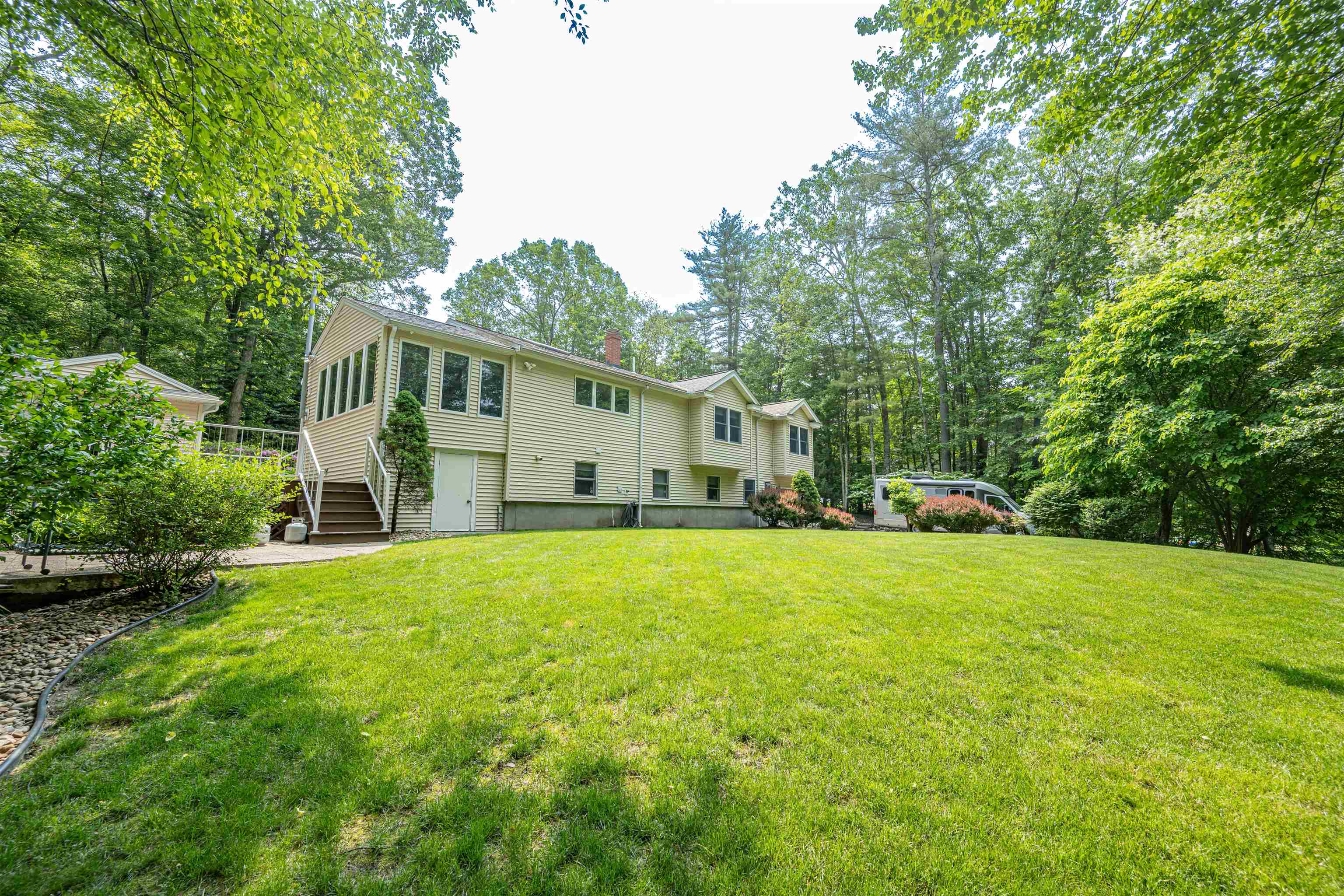 97 Shannon Road Salem, NH 03079 - Photo 10 of 60 Gallery Image 10