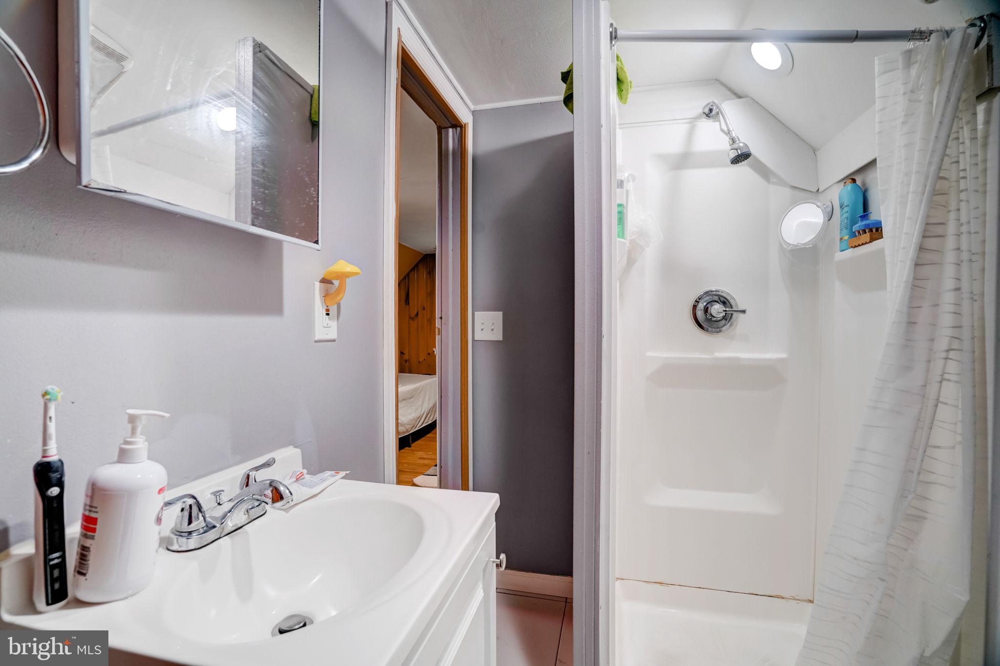 760 Village Road West Princeton Junction, NJ 08550 - Photo 7 of 27 Second level bathroom