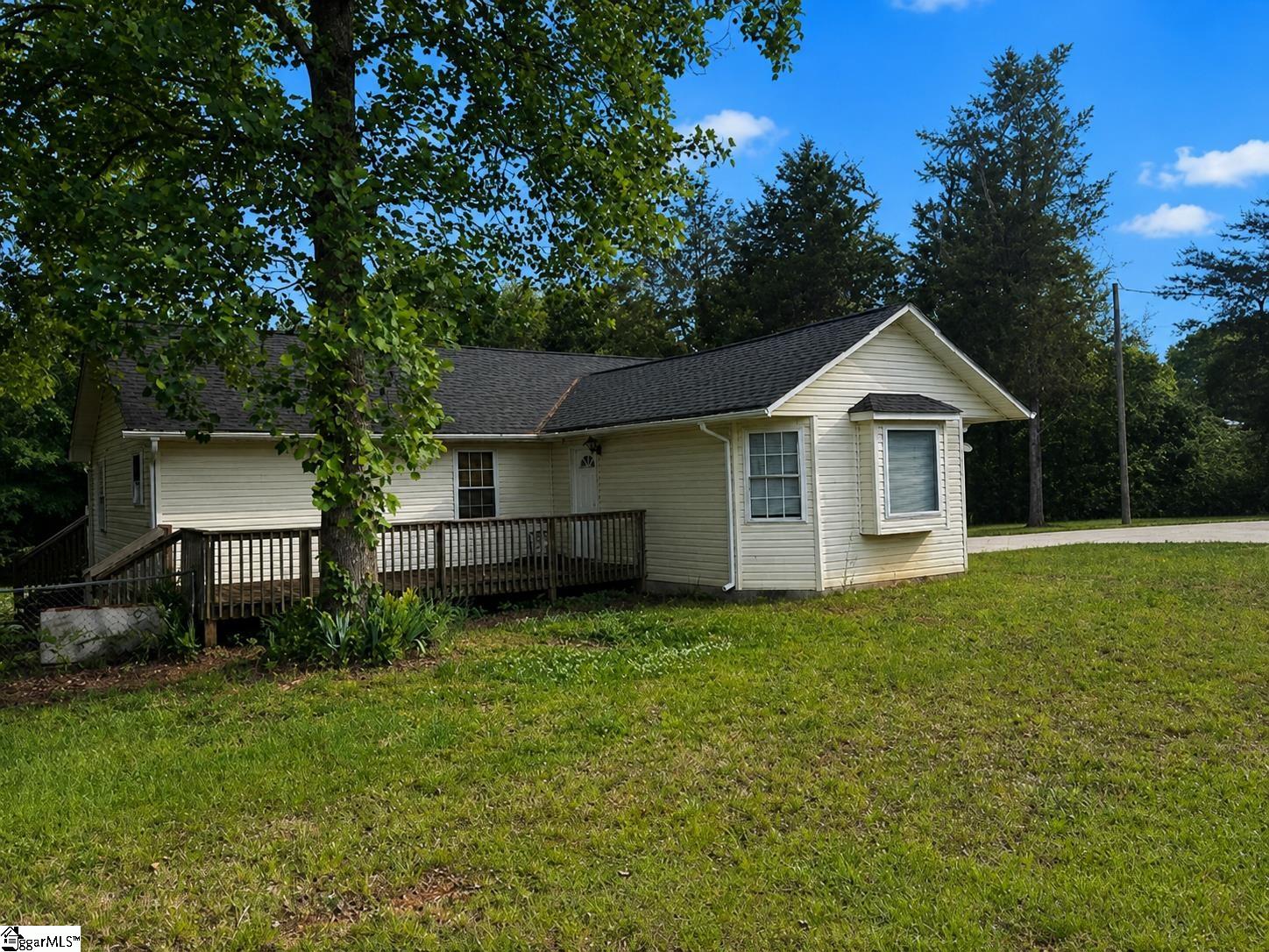 212 Seigler Road Pelzer, SC 29669 - Photo 3 of 9