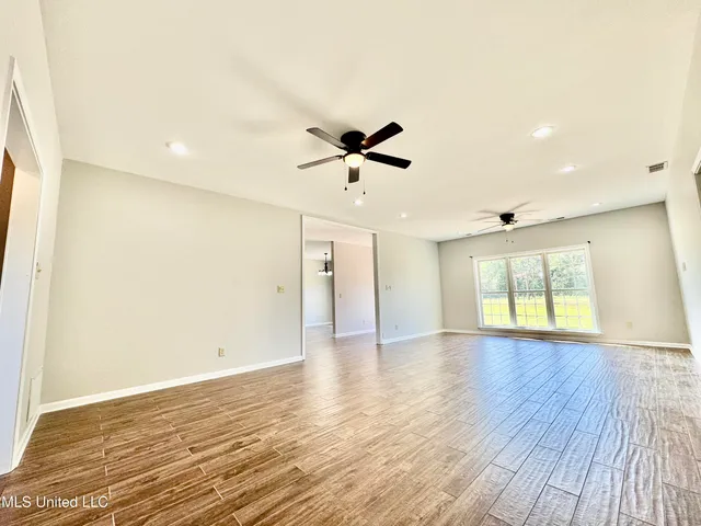 $399,900 | 404 Golden Pond Circle, Coldwater, MS 38618