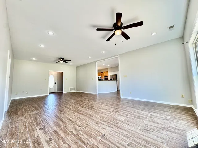 $399,900 | 404 Golden Pond Circle, Coldwater, MS 38618