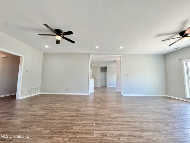 $399,900 | 404 Golden Pond Circle, Coldwater, MS 38618