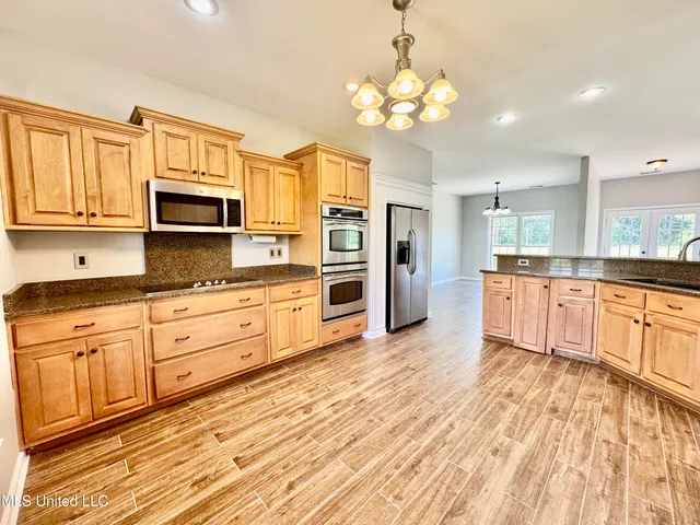 $399,900 | 404 Golden Pond Circle, Coldwater, MS 38618