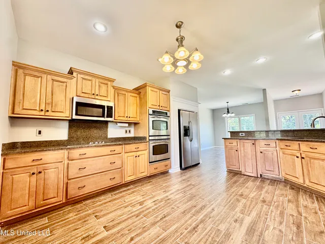 $399,900 | 404 Golden Pond Circle, Coldwater, MS 38618