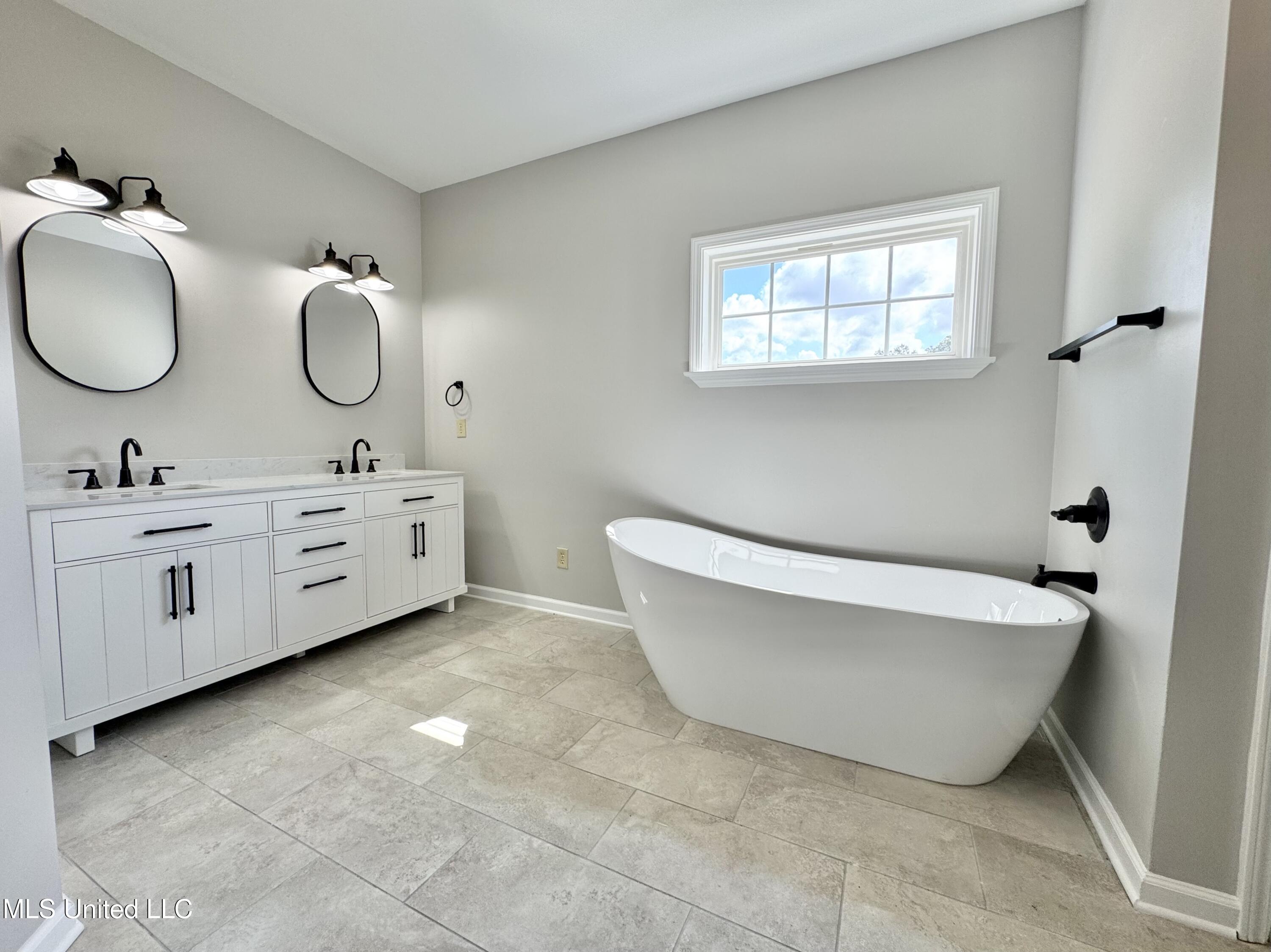 404 Golden Pond Circle Coldwater, MS 38618 - Photo 30 of 52 IMG_1741