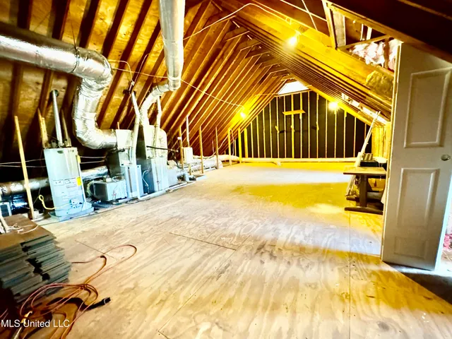 $399,900 | 404 Golden Pond Circle, Coldwater, MS 38618