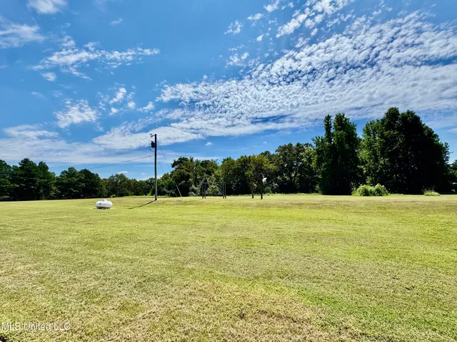 $399,900 | 404 Golden Pond Circle, Coldwater, MS 38618