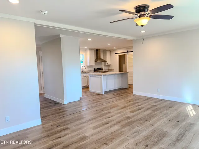 $299,900 | 8505 East Emory Road, Corryton, TN 37721