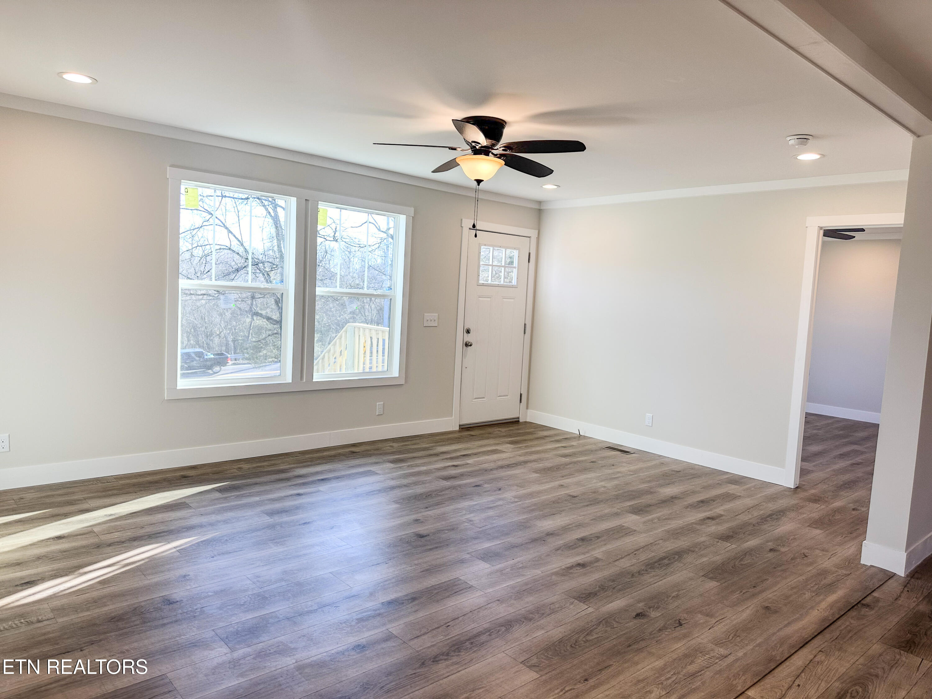 8505 East Emory Road Corryton, TN 37721 - Photo 17 of 60 23-IMG_2859