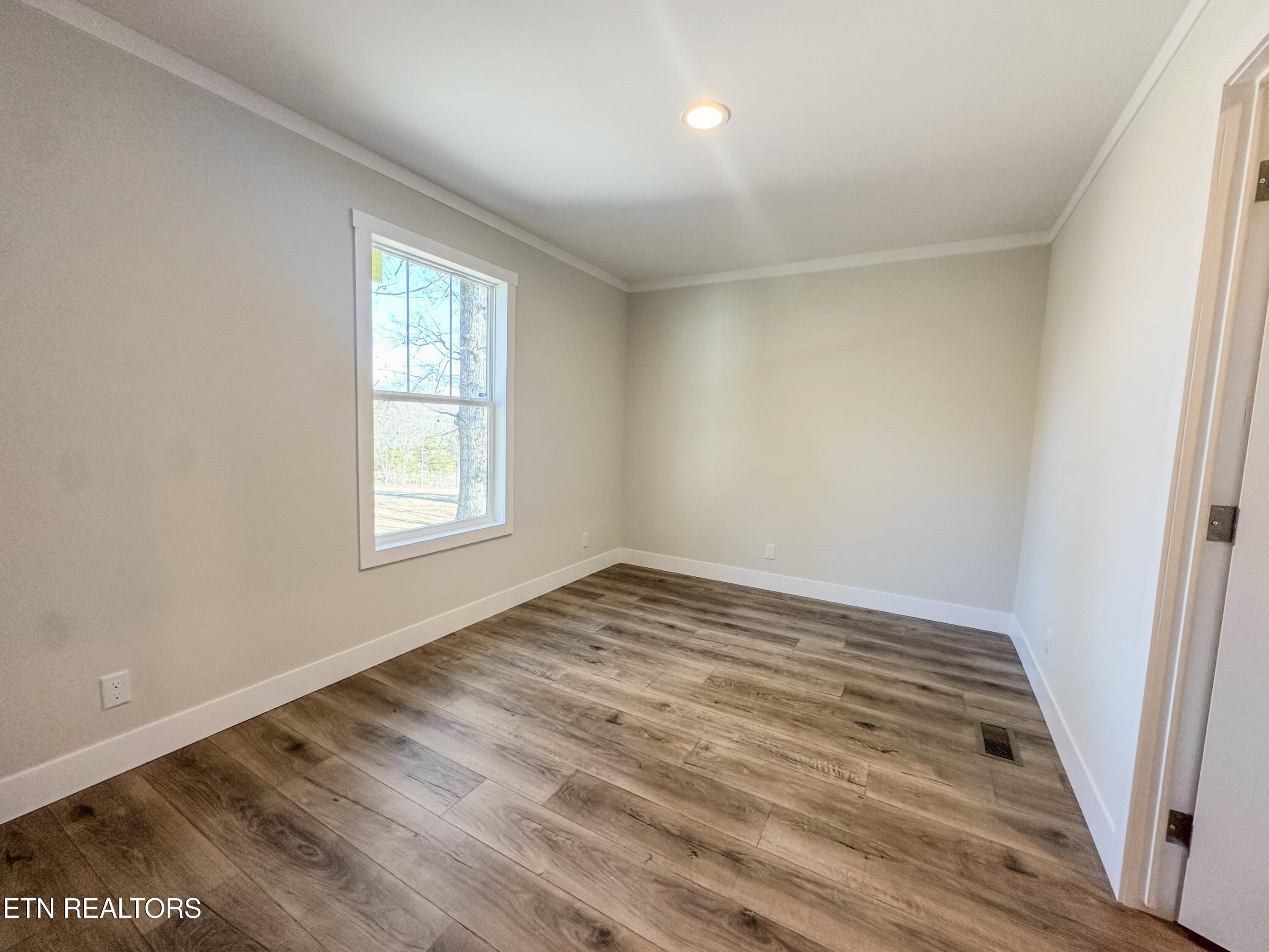 8505 East Emory Road Corryton, TN 37721 - Photo 31 of 60 3-IMG_2838