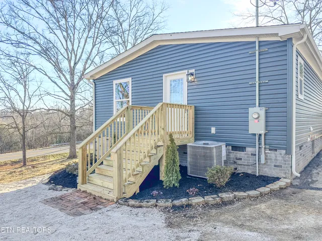 $299,900 | 8505 East Emory Road, Corryton, TN 37721