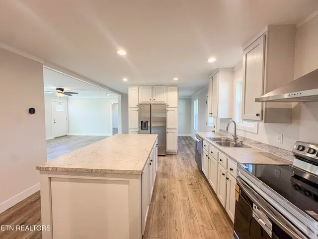 $299,900 | 8505 East Emory Road, Corryton, TN 37721