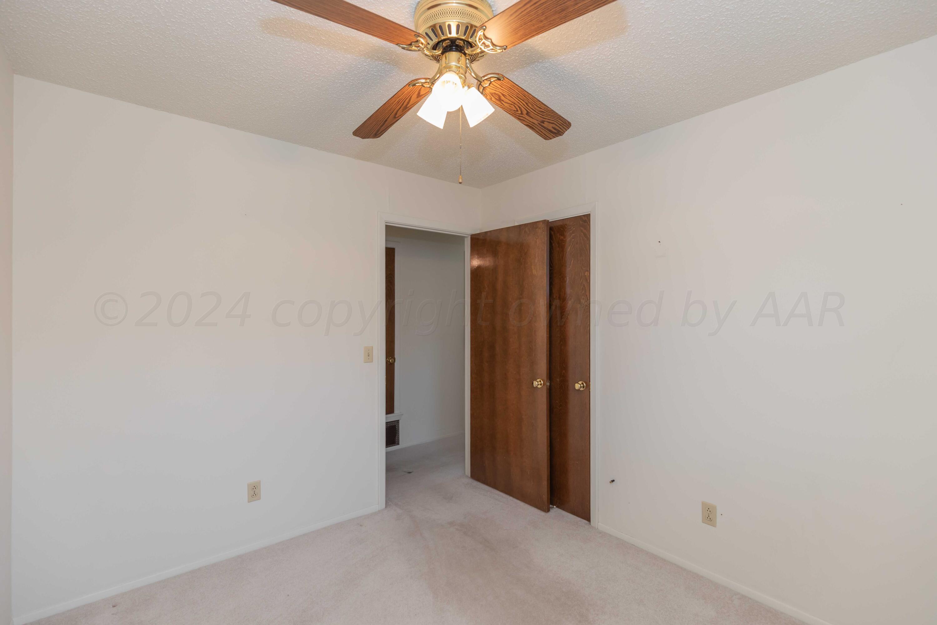 4313 Crockett Street Amarillo, TX 79110 - Photo 24 of 30 BEDROOM 3 VIEW 3