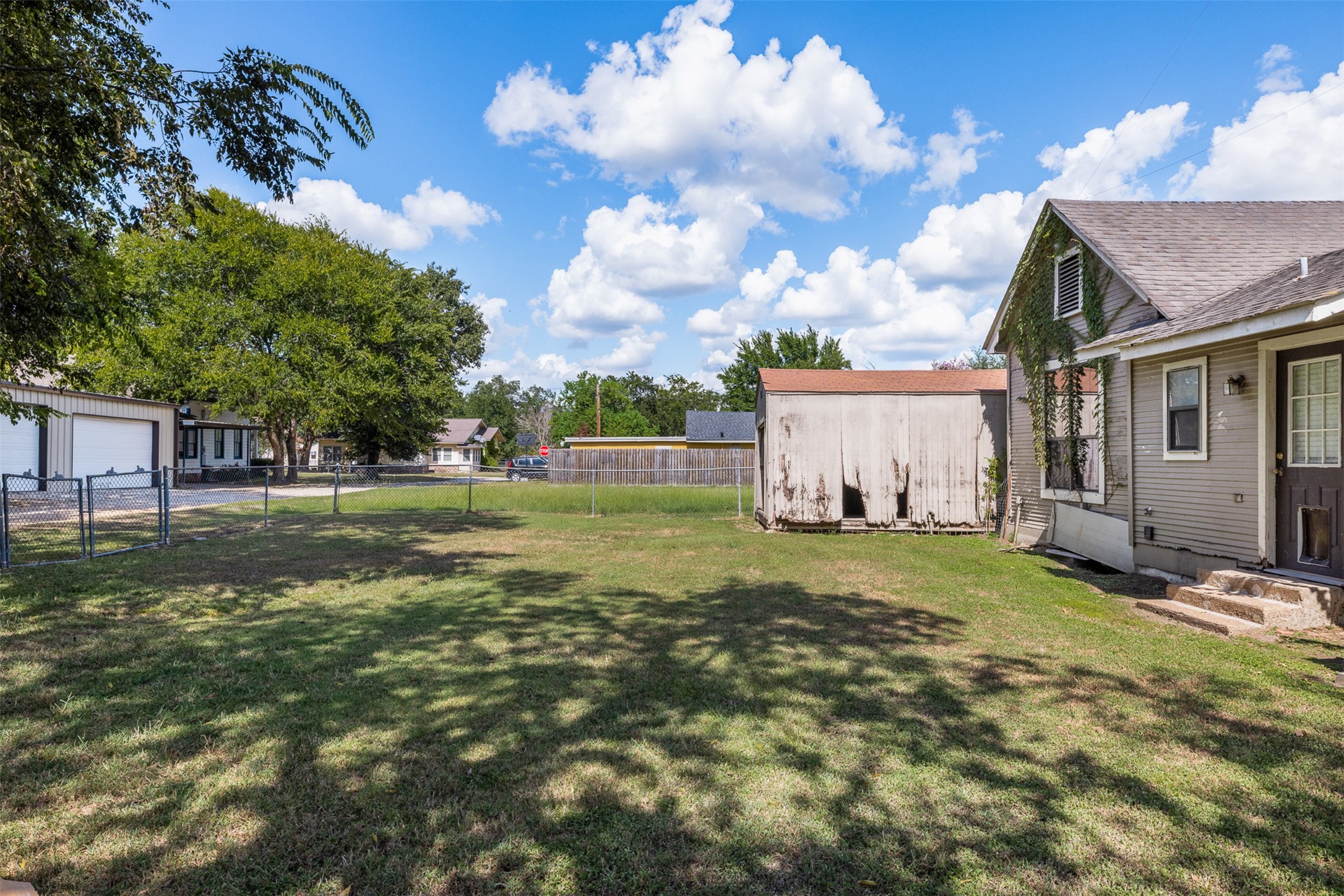 488 7th Street Somerville, TX 77879 - Photo 10 of 43