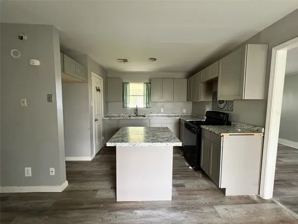$1,675 | 10859 Fairland Drive, Houston, TX 77051