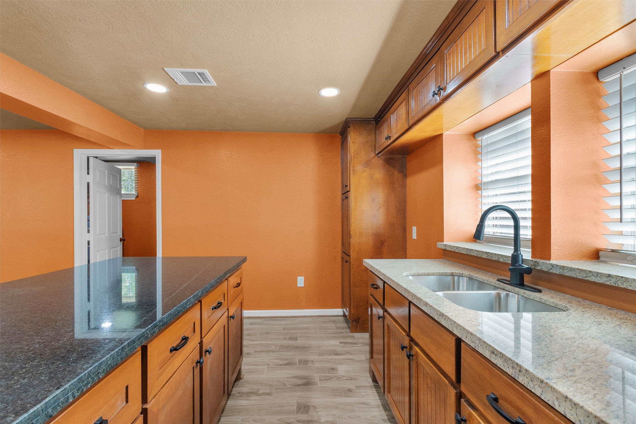 207 Aldine Mail Rte Road Houston, TX 77037 - Photo 22 of 44