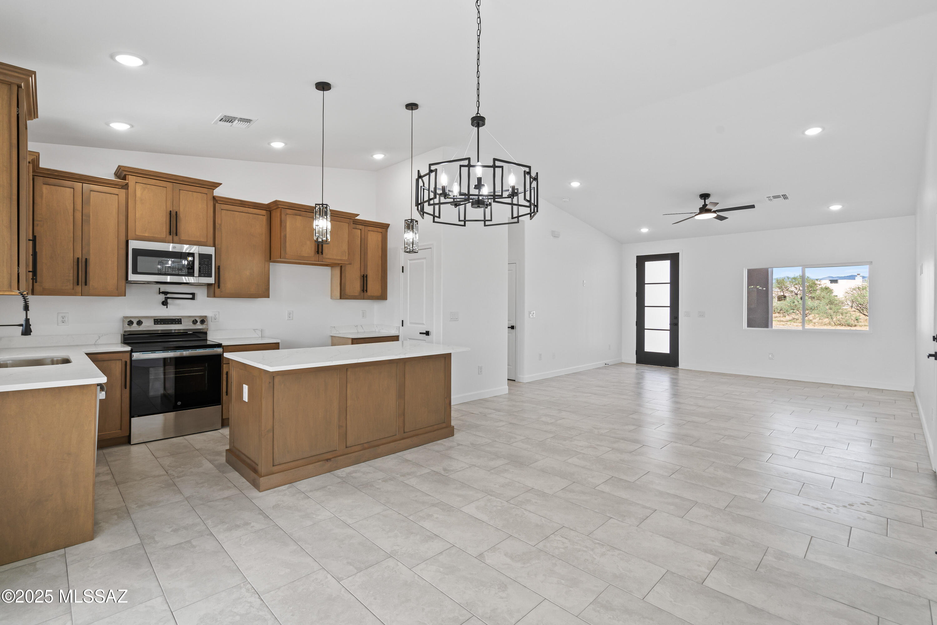 1832 Via Nevada Rio Rico, AZ 85648 - Photo 8 of 28 Gallery Image 8
