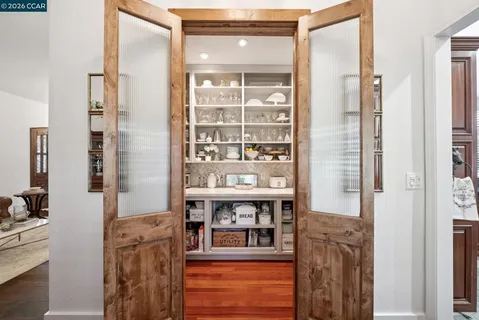 $2,749,000 | 2031-2031 Scarlet Oak Place, Danville, CA 94506