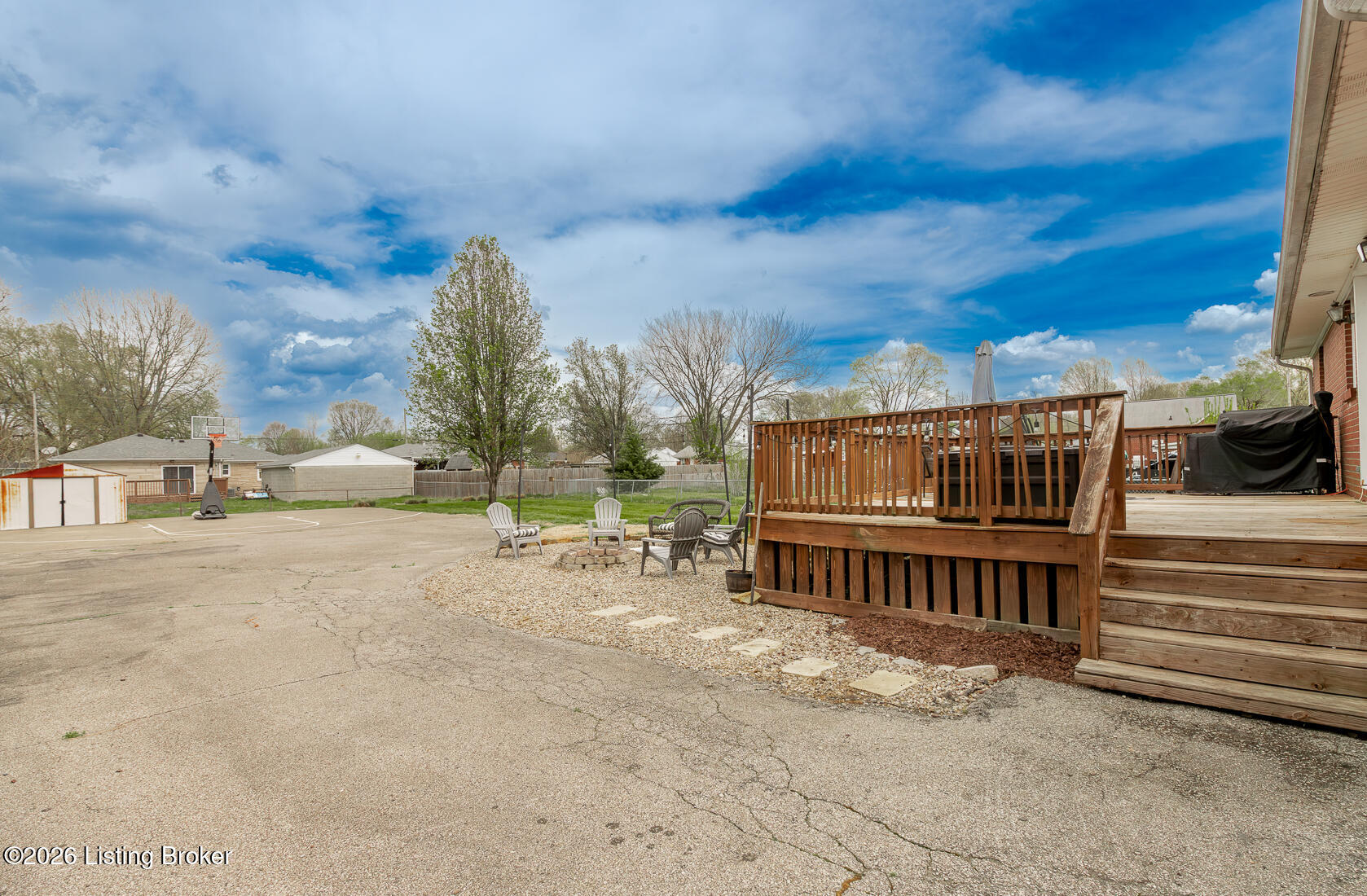 5245 Julia Road Louisville, KY 40258 - Photo 4 of 53 JAR-106