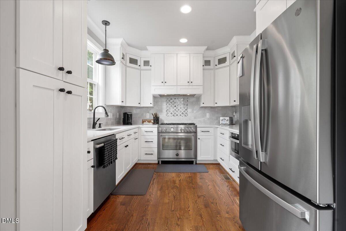 2931 Chapel Hill Road Durham, NC 27707 - Photo 10 of 33